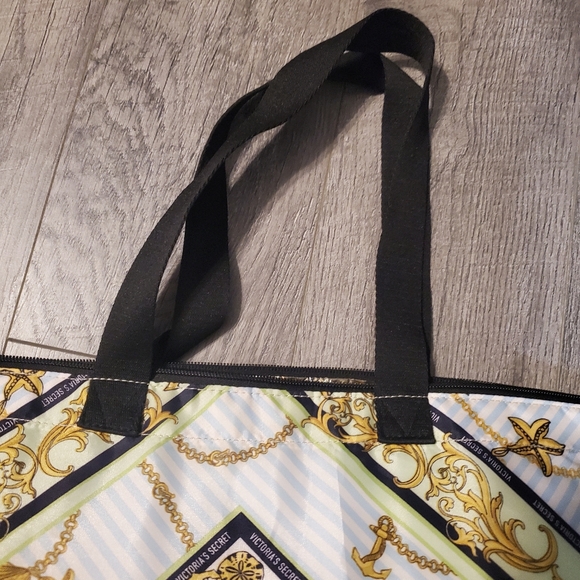 Victorias Secret Cooler Bag - Picture 3 of 4
